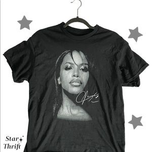 aaliyah share my world tee